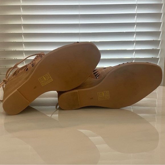 Jeffrey Campbell Size 8 Rodillo Cutout Hi Wedge Peep Sandals in Nude - Picture 3 of 8